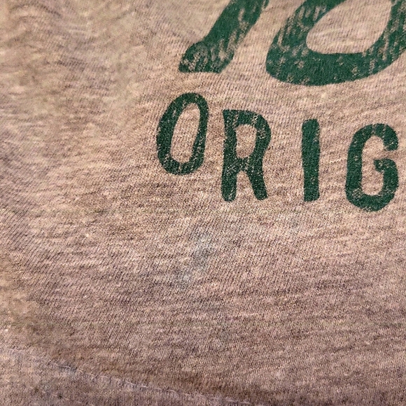 Levis's dark wash denim jeans with matching tee shirt - Picture 4 of 8